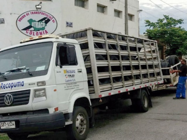 UTRACO concretó compra grupal  de un contenedor de neumáticos con Puma