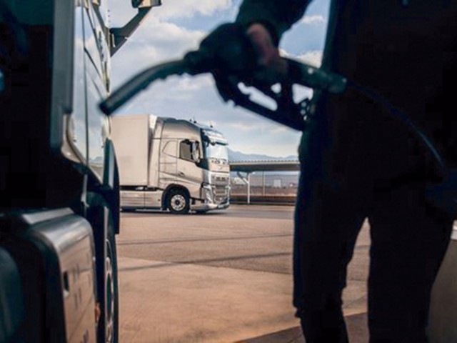 El Volvo FH con el nuevo I-Save reduce los costos de combustible hasta en un 7%