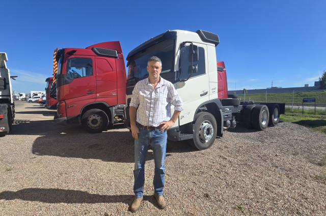 Alejo Maisonnave, director de CIR Transportes y Equipos: “Si necesitás un camión que ruede mucho, con Volvo estás tranquilo” Alejo Maisonnave, director de CIR Transportes y Equipos: “Si necesitás un camión que ruede mucho, con Volvo estás tranquilo”