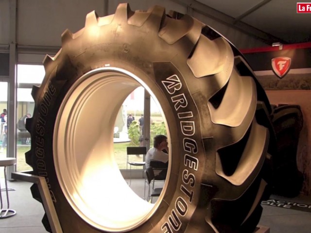 Bridgestone VT-TRACTOR, un neumático eficiente y sostenible para la agricultura