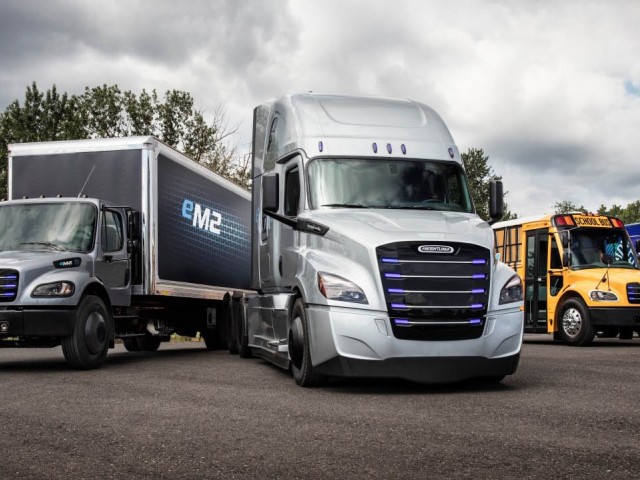 Daimler_Trucks_lanza_camiones_electricos_en_Estados_Unidos