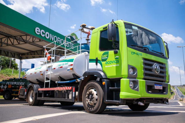 Volkswagen Trucks and Buses avanza con biocombustible 100% de origen vegetal Volkswagen Trucks and Buses avanza con biocombustible 100% de origen vegetal