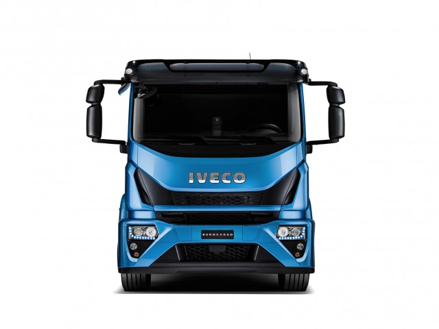 Iveco_Eurocargo_2015_15