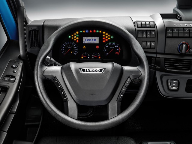 Iveco_Eurocargo_2015_21