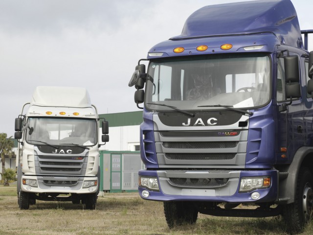 JAC_190HP_GALLOP_2