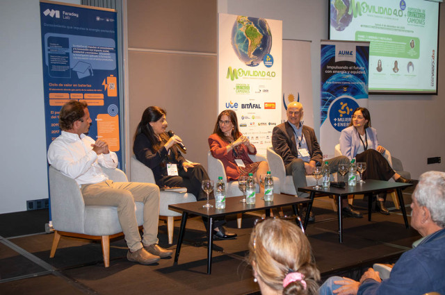 FORO MOVILIDAD 4.0: “No se discute más el qué, sino el cómo”: Energía y movilidad en la segunda transición energética de Uruguay FORO MOVILIDAD 4.0: “No se discute más el qué, sino el cómo”: Energía y movilidad en la segunda transición energética de Uruguay