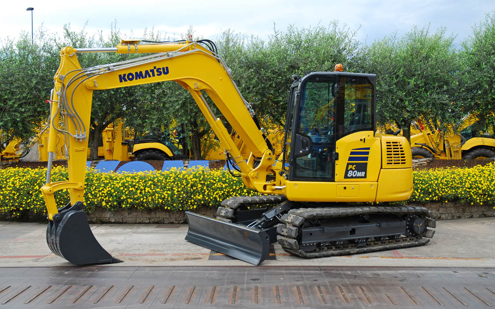 Komatsu presenta la nueva miniexcavadora PC80MR-5 