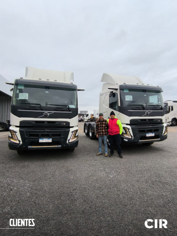 VOLVO - Vialsur LTDA VOLVO - Vialsur LTDA