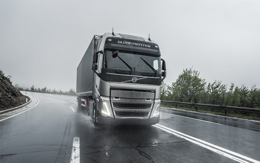 VOLVO FH: Icónico camión de larga distancia