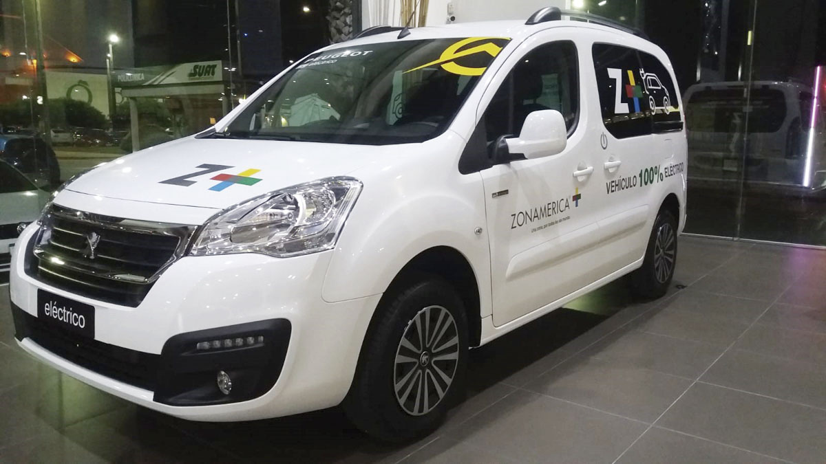 Conéctate a tu nueva Peugeot Partner Eléctrica