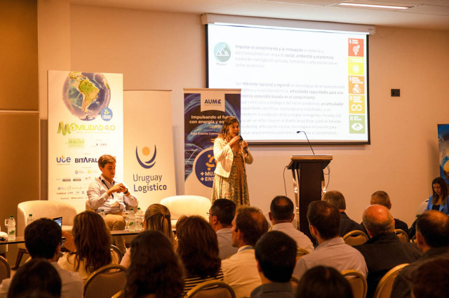 FORO MOVILIDAD 4.0: Baterías, peso y segunda vida: lo que el transporte pesado debe saber sobre la electrificación FORO MOVILIDAD 4.0: Baterías, peso y segunda vida: lo que el transporte pesado debe saber sobre la electrificación