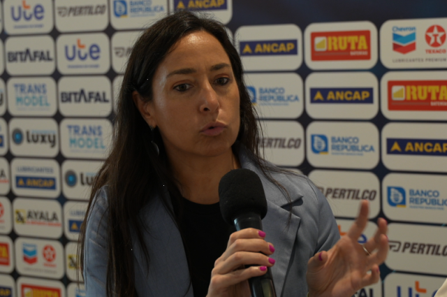 Natalia González Weiber: “Podemos tener el camión más moderno, pero sin formación humana no hay seguridad ni eficiencia” Natalia González Weiber: “Podemos tener el camión más moderno, pero sin formación humana no hay seguridad ni eficiencia”