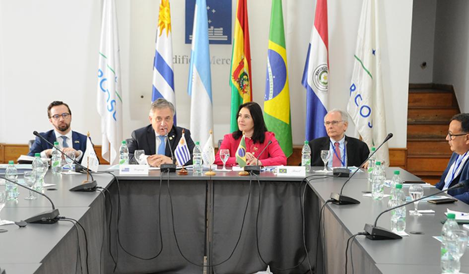 Uruguay firmó acuerdo con fondo del Mercosur para financiar obras en ruta 6