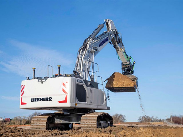 liebherr-r934-leica