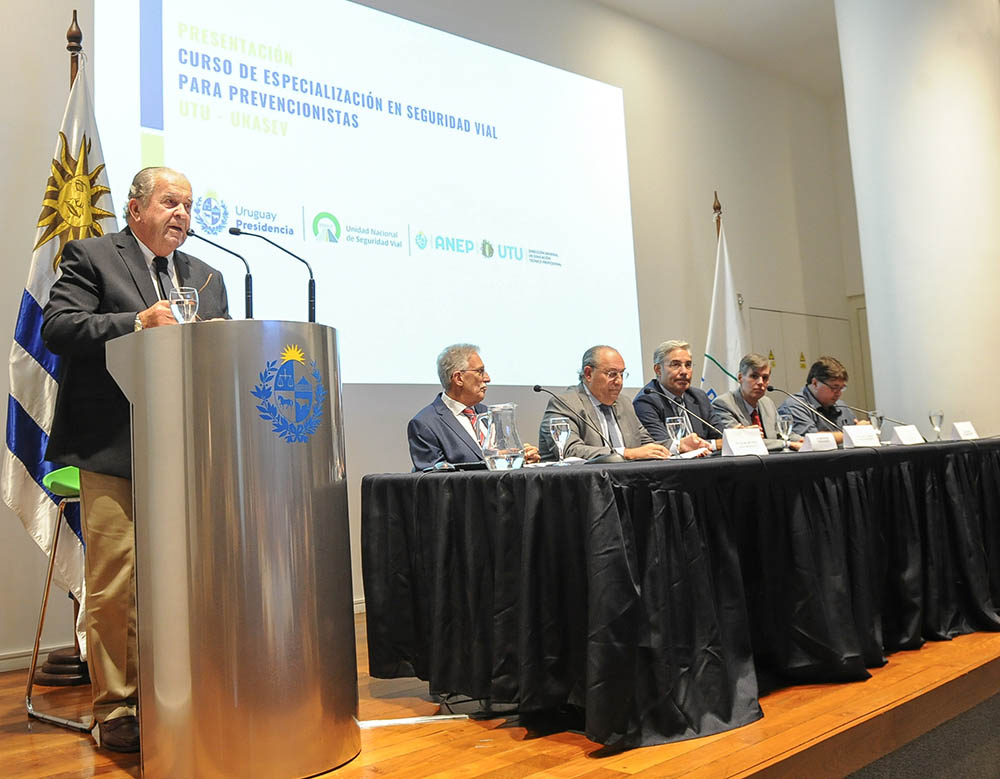 UTU y Unasev presentaron curso técnico terciario de seguridad vial